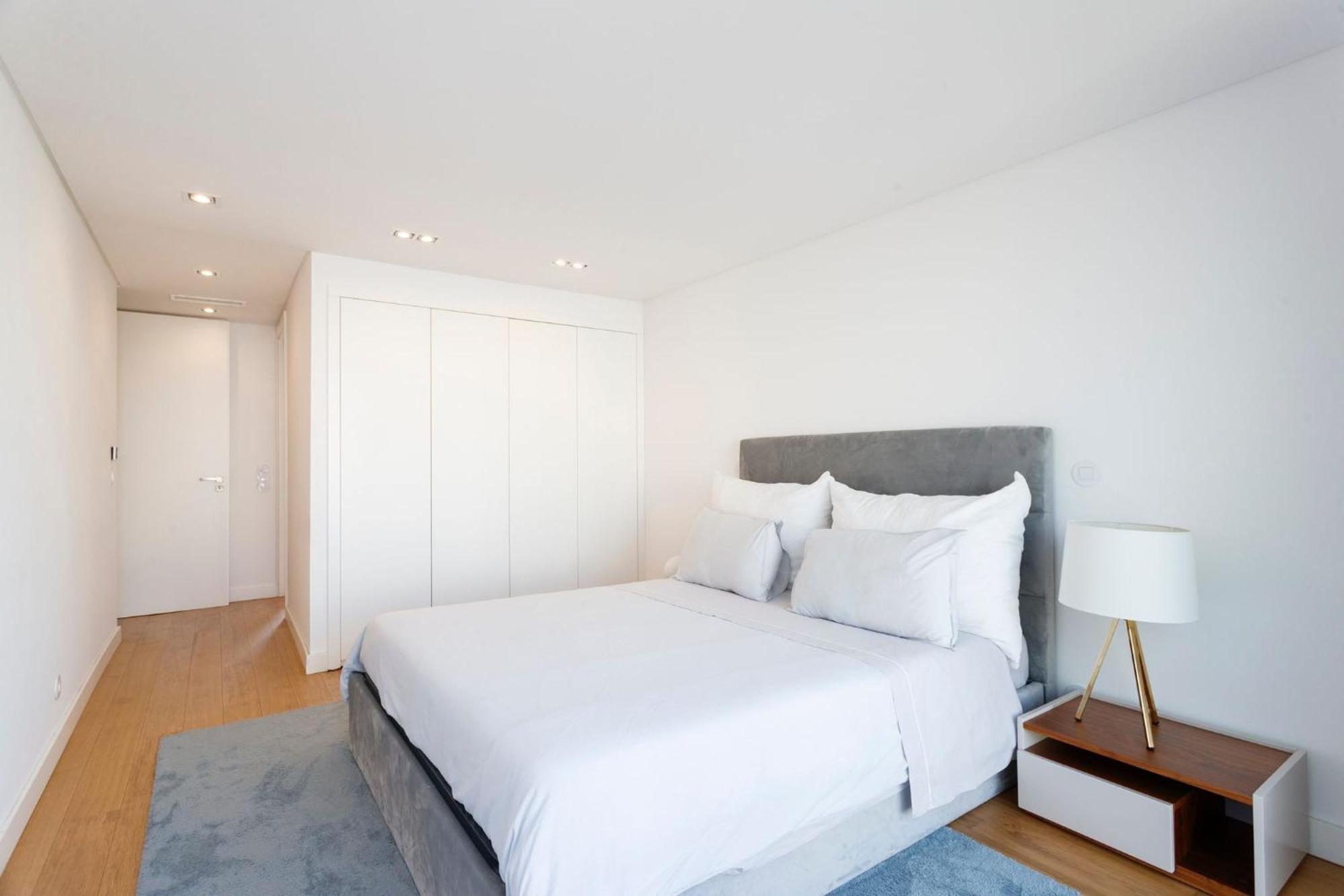 Luxury Suite With Balcony And Shared Accommodation In The Parque Eduardo VII Area 리스본 외부 사진