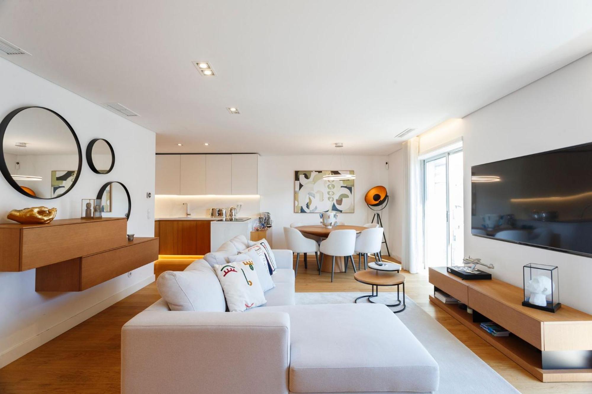 Luxury Suite With Balcony And Shared Accommodation In The Parque Eduardo VII Area 리스본 외부 사진