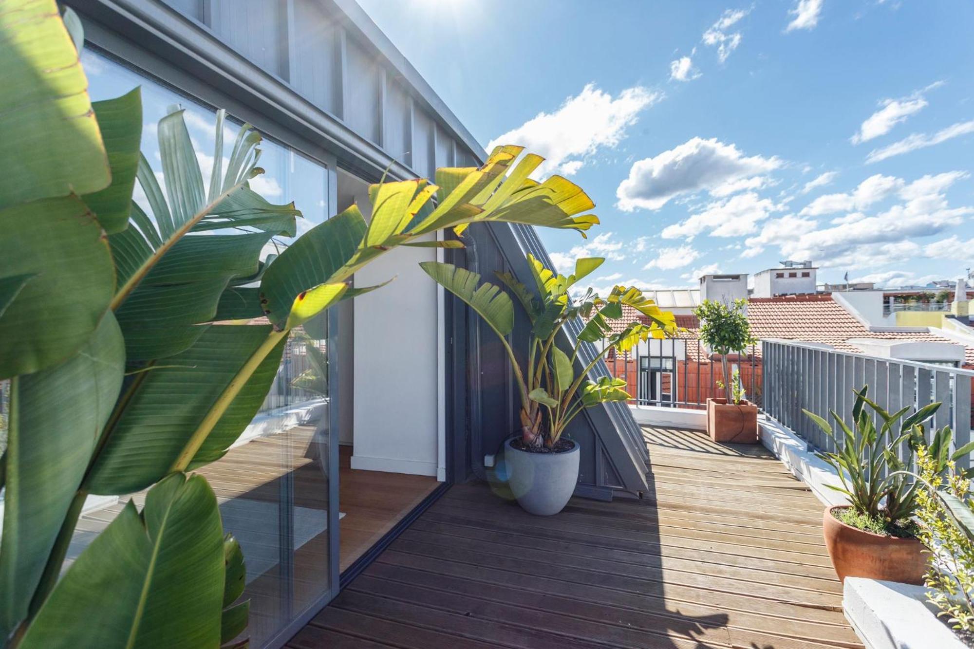 Luxury Suite With Balcony And Shared Accommodation In The Parque Eduardo VII Area 리스본 외부 사진